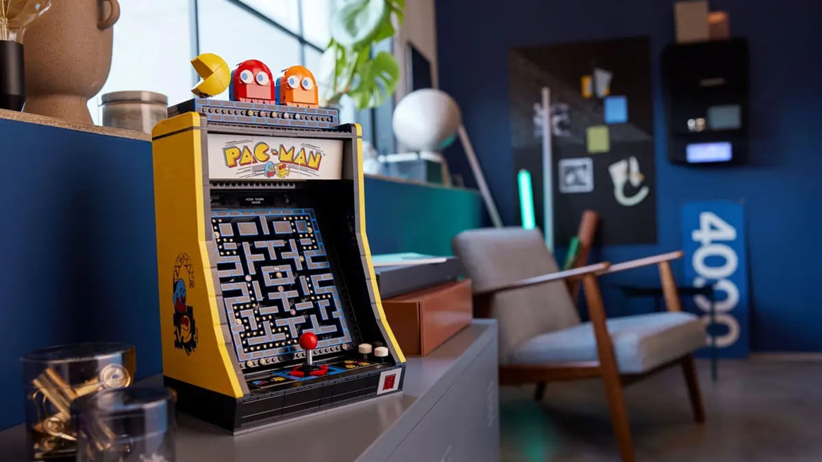 The latest LEGO gaming set might give you a case of Pac-Man Fever