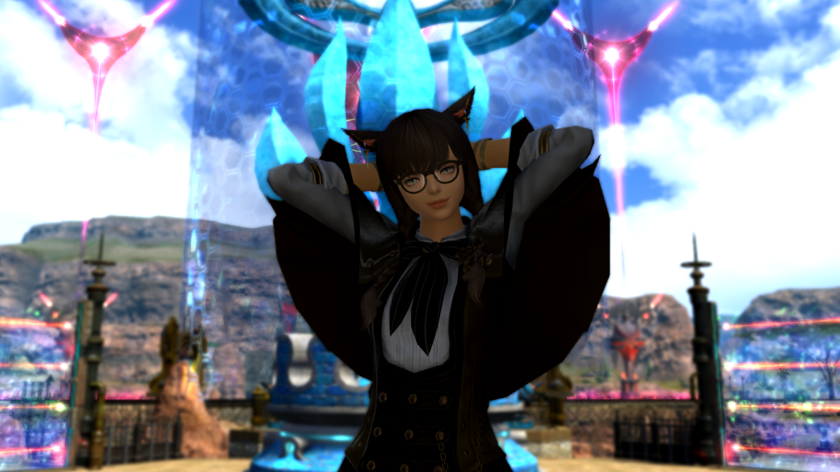The FFXIV Rival Wings map starting point, a Warrior of Light standing in front of the Core using the Sneer emote.