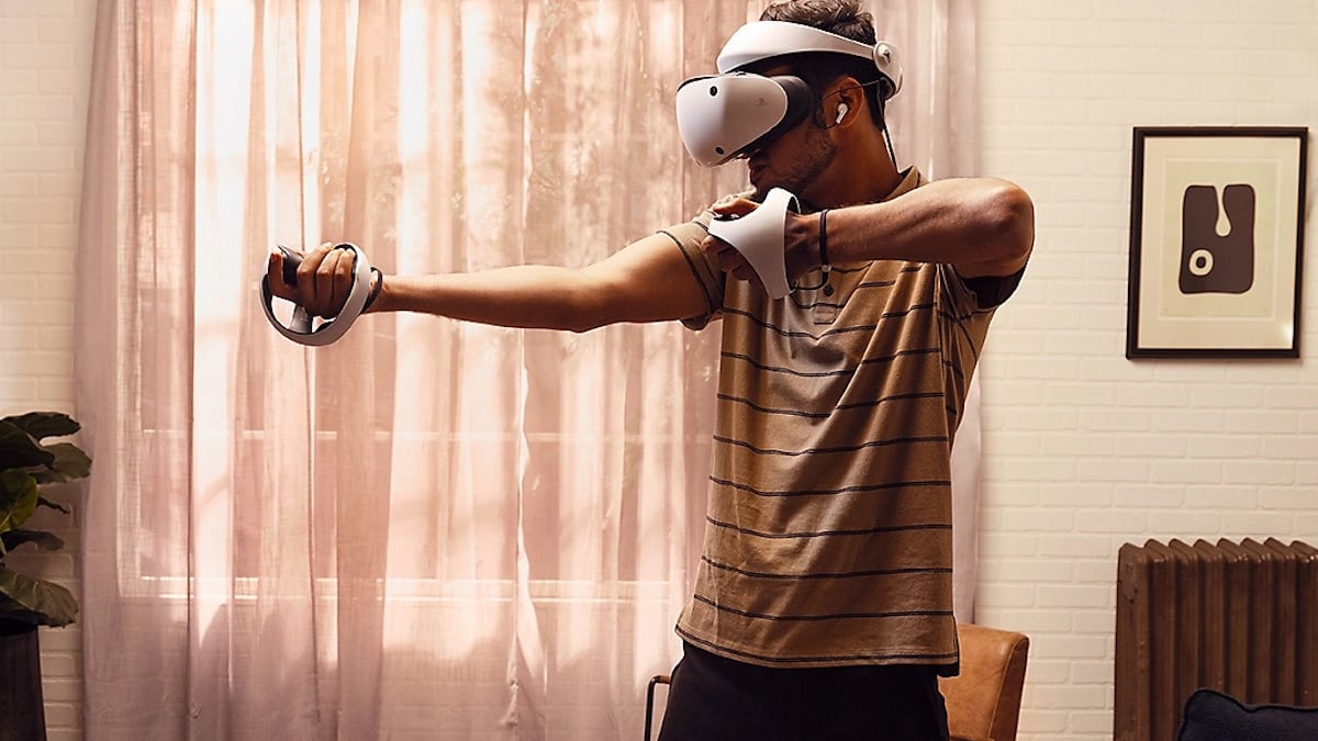 Man playing PS VR2.