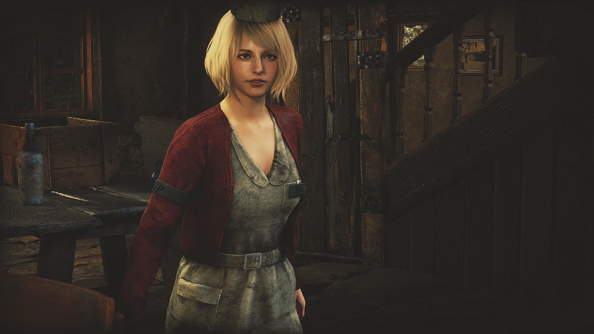 Resident Evil 4: Ashley dressed as Lisa Garland from Silent Hill.