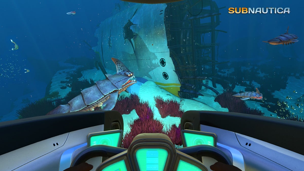 Subnautica: a broken off piece of what looks like an aircraft at the bottom of the ocean.