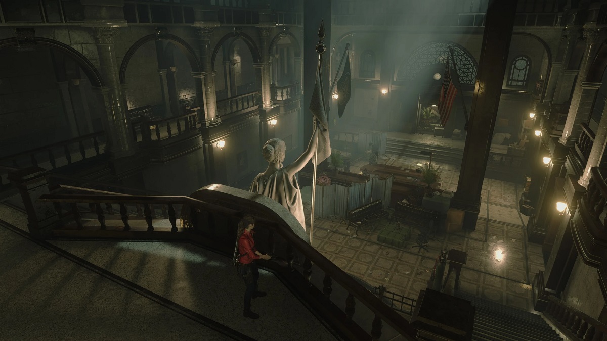 Resident Evil 2 Remake: Claire Redfield looking into the lobby of Raccoon City Police Department from the second floor.