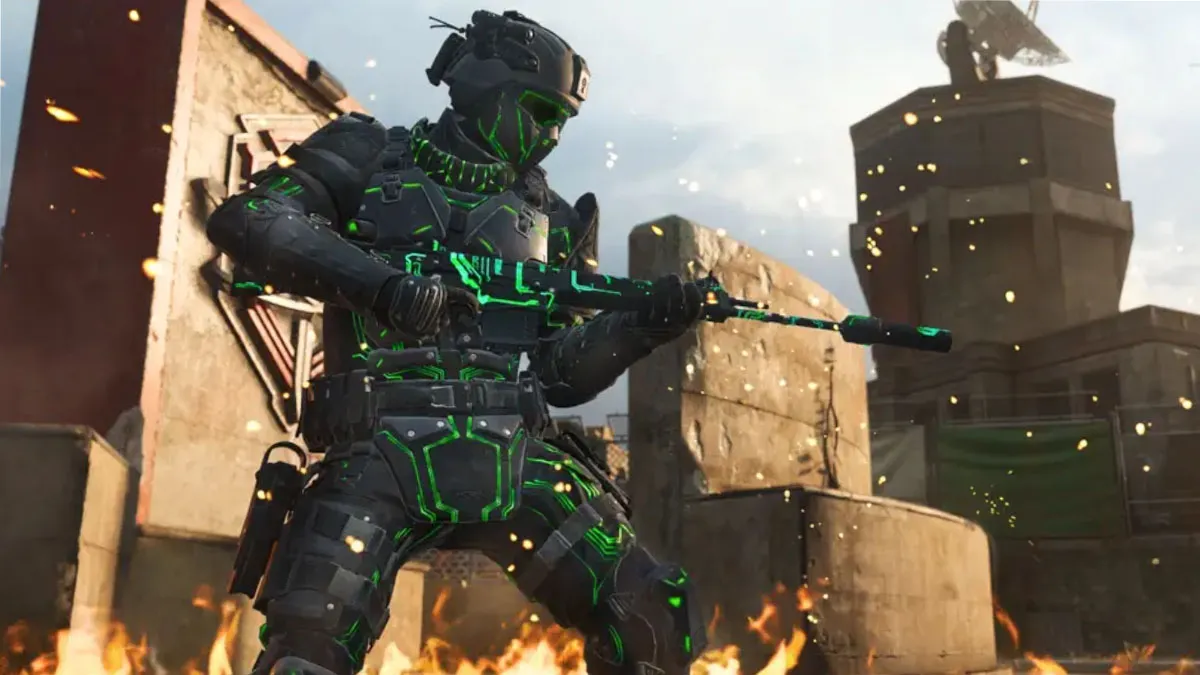 An Electron Energy Operator holding a Marksman Rifle in MW3