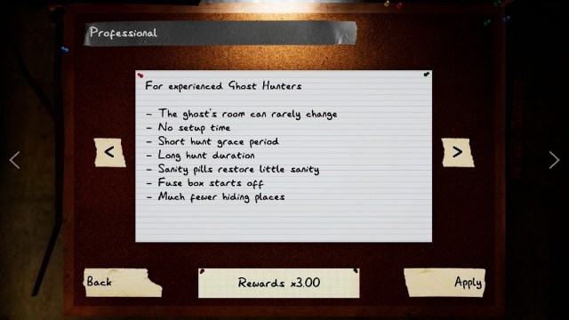 Phasmophobia: screenshot showing the Professional difficulty option, which includes the rewards.