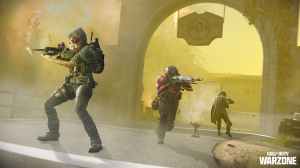 Warzone devs finally confirm fix for automatic tactical sprint glitch