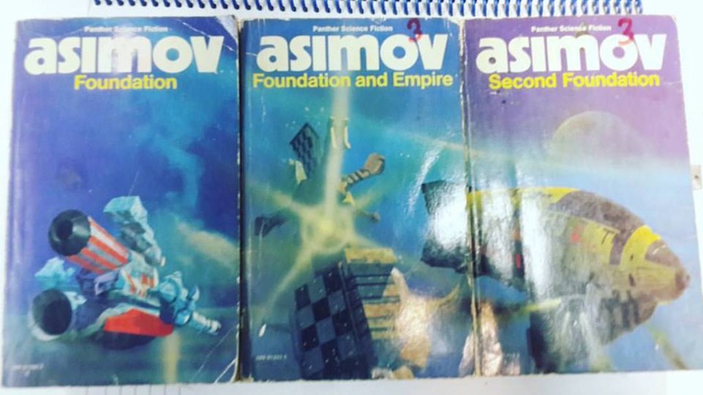 In what order should you read the Isaac Asimov Foundation series?