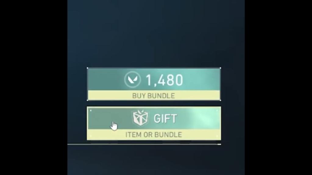 the Gift button in Valorant after patch 10.08