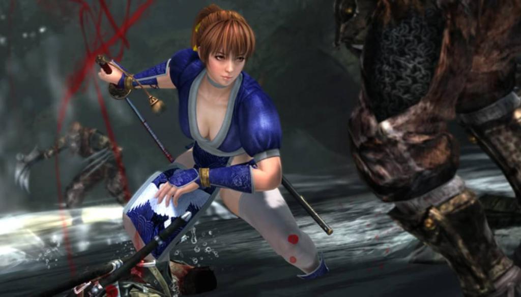 A female ninja in a blue outfit slices through enemies