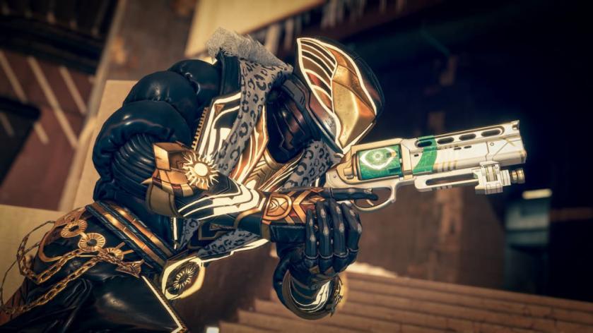 A Warlock with the Corundum Hammer hand cannon, clad in Trials of Osiris gear