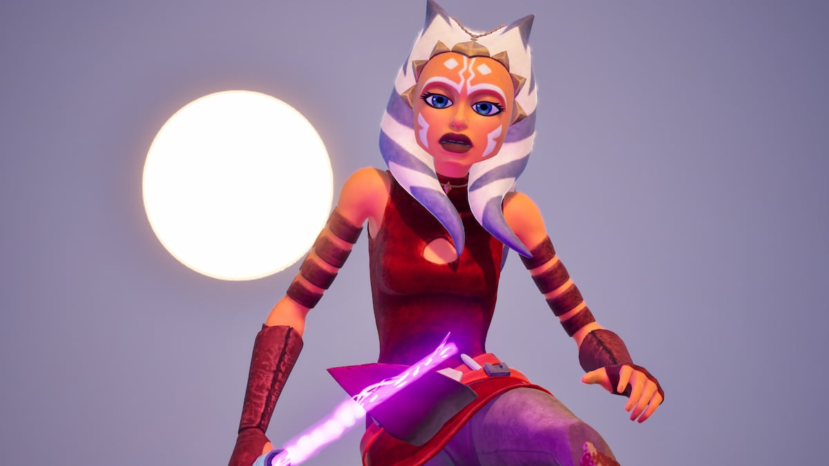 Ahsoka with a lightsaber in star wars fortnite
