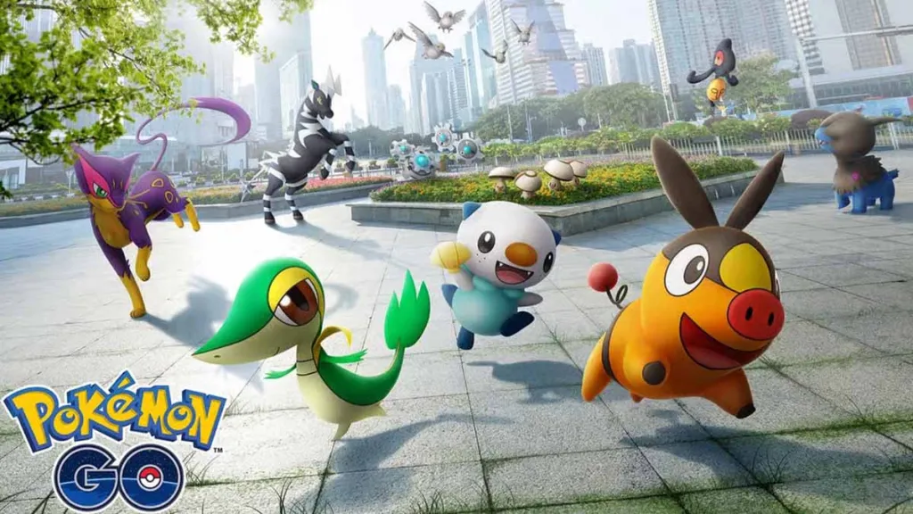 Pokémon running around a city in Pokémon GO