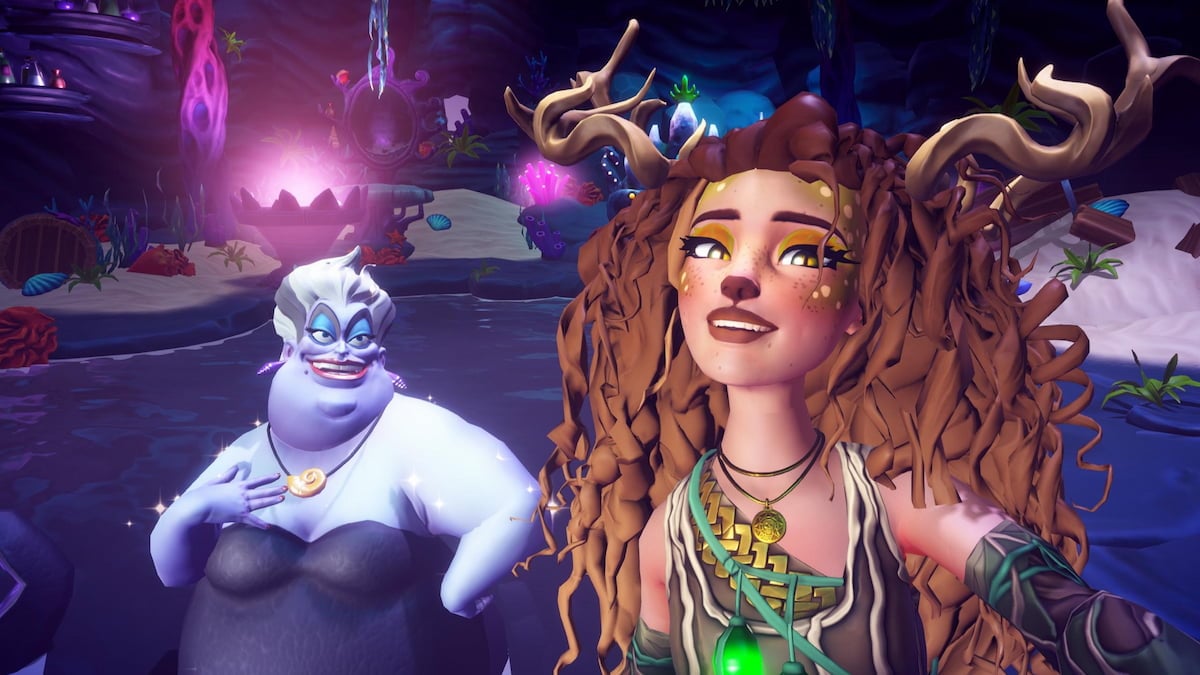 Taking picture with Ursula in disney dreamlight valley