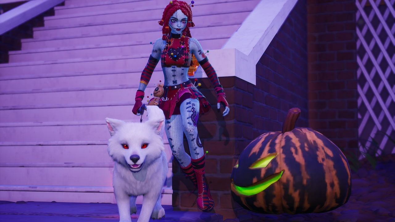 Player running next to a carved pumpkin in fortnite fortnitemares